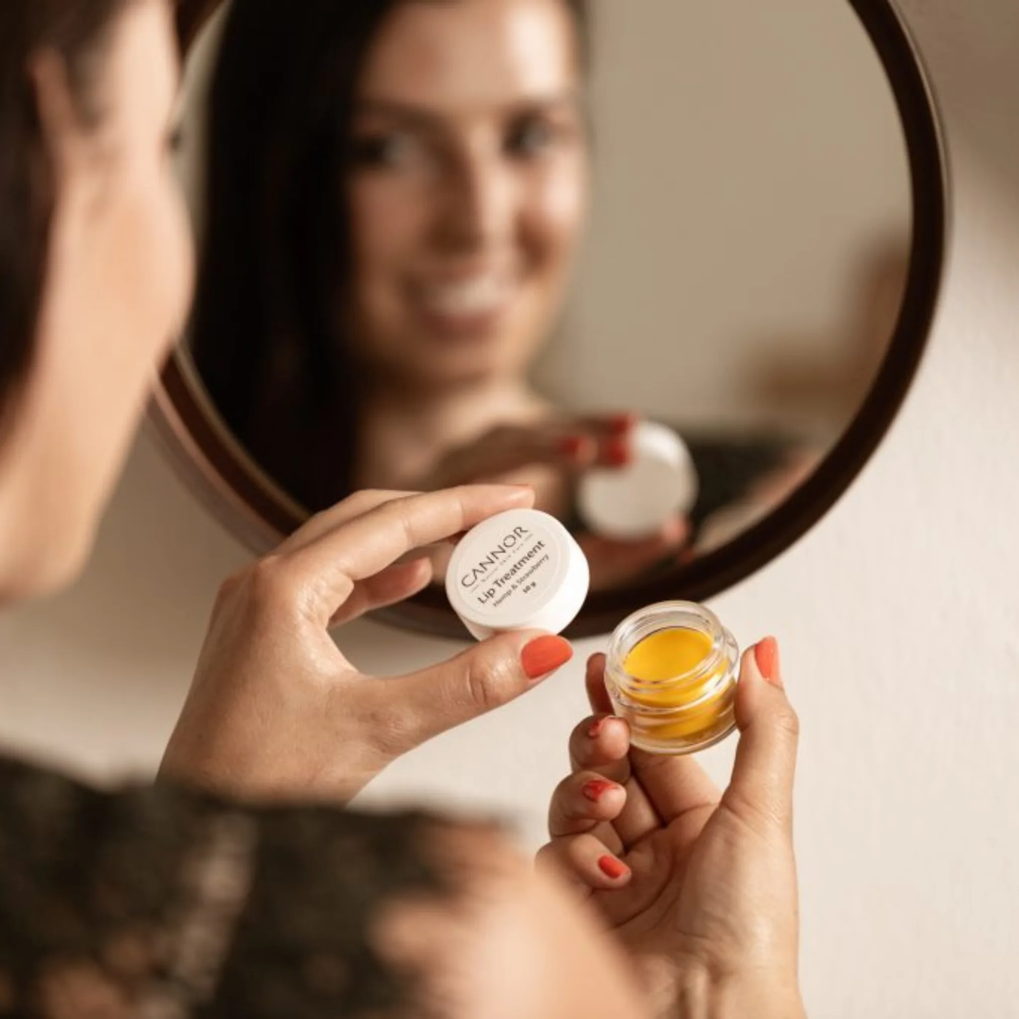 intenzivni balzam na rty png